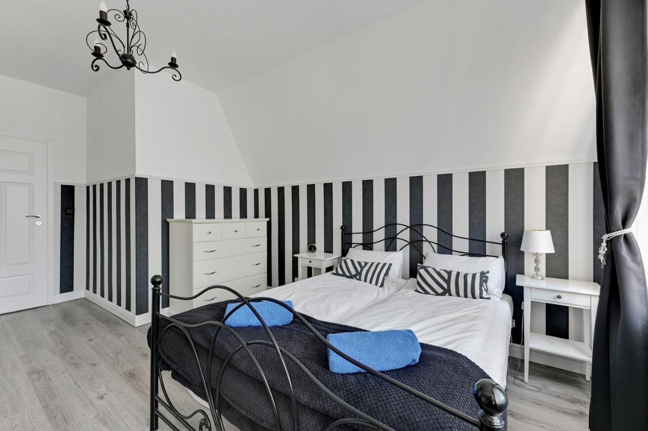 Pola By Q4Apartments - Heart Of The Old Town Gdansk Bagian luar foto